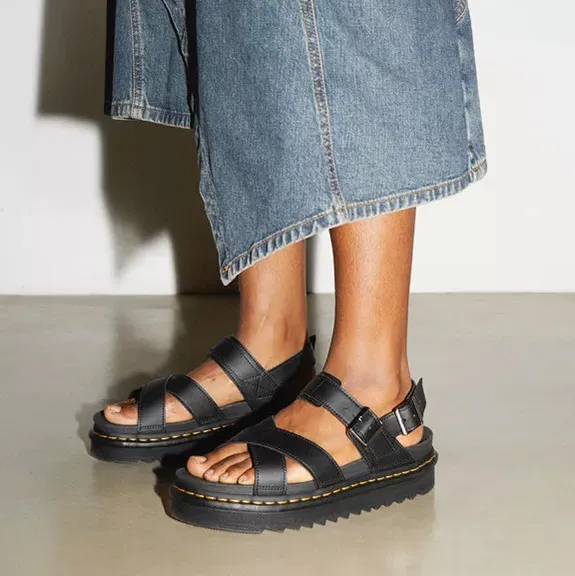 Dr.Martens Platform Sandals - Voss II - Black