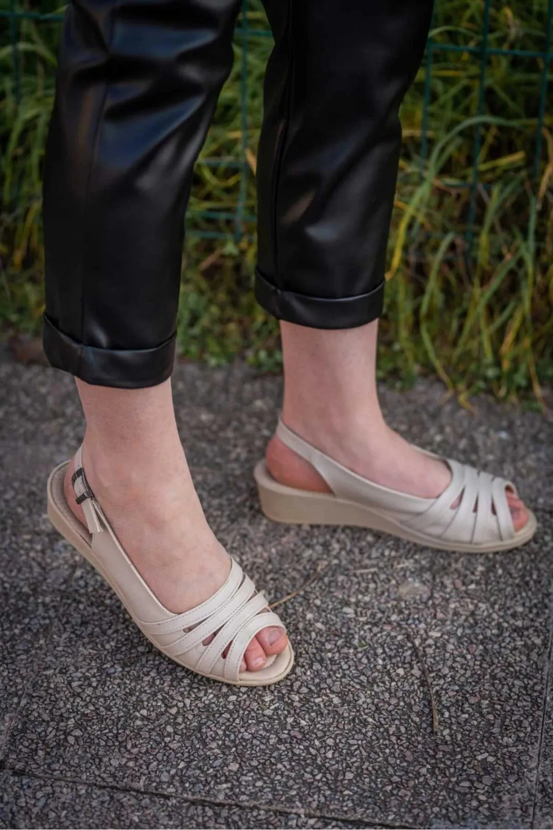 Women's Beige Leather Sandal